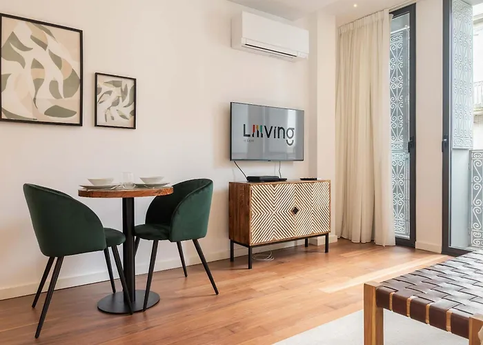 Liiiving In - The Prestige A Appartement