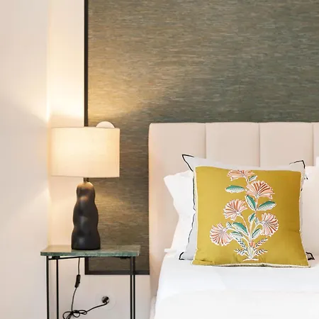 Liiiving In - The Prestige A *