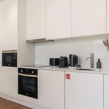 Liiiving In - The Prestige A Appartement *