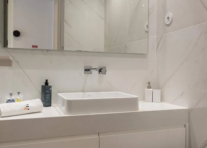 Liiiving In - The Prestige A *