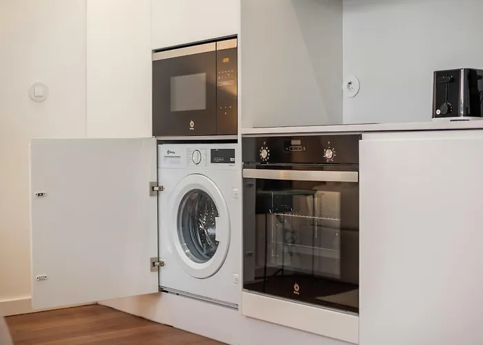 Liiiving In - The Prestige A * Porto