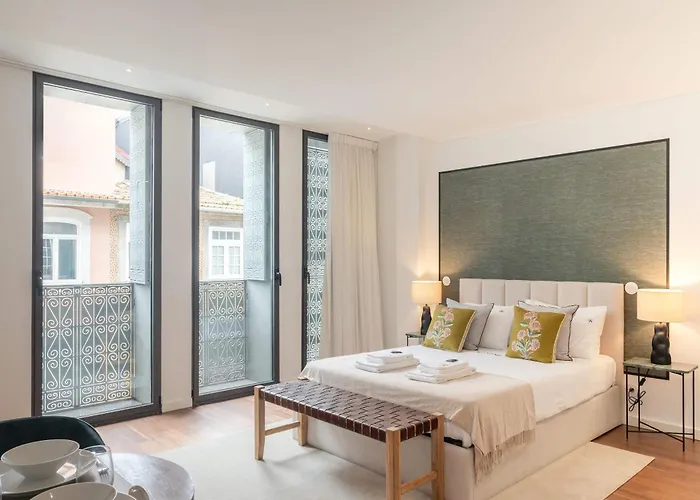 Liiiving In - The Prestige A * Porto