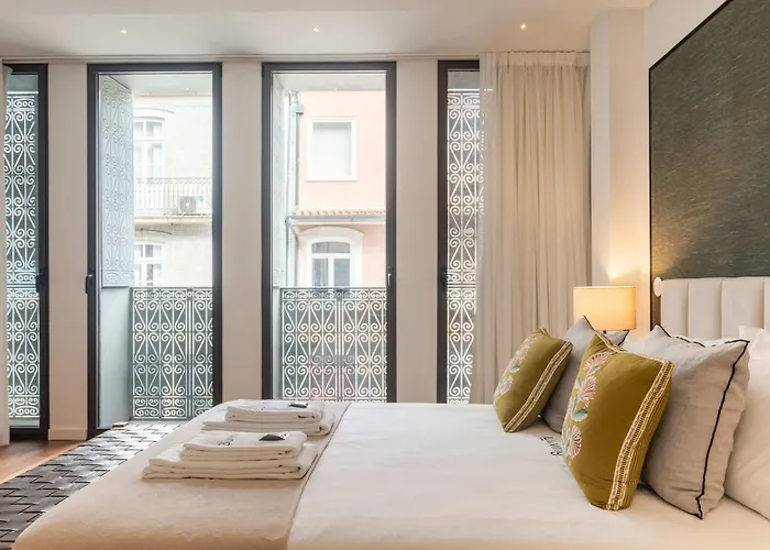 Apartment Liiiving In - The Prestige A